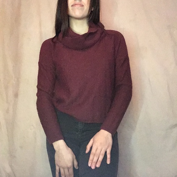 Cropped tunic neck top - Picture 3 of 5